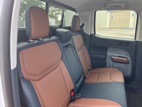 Used 2024 Ford Maverick Lariat FWD image 26