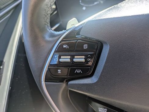 Used 2023 Kia Niro EX Touring FWD image 22