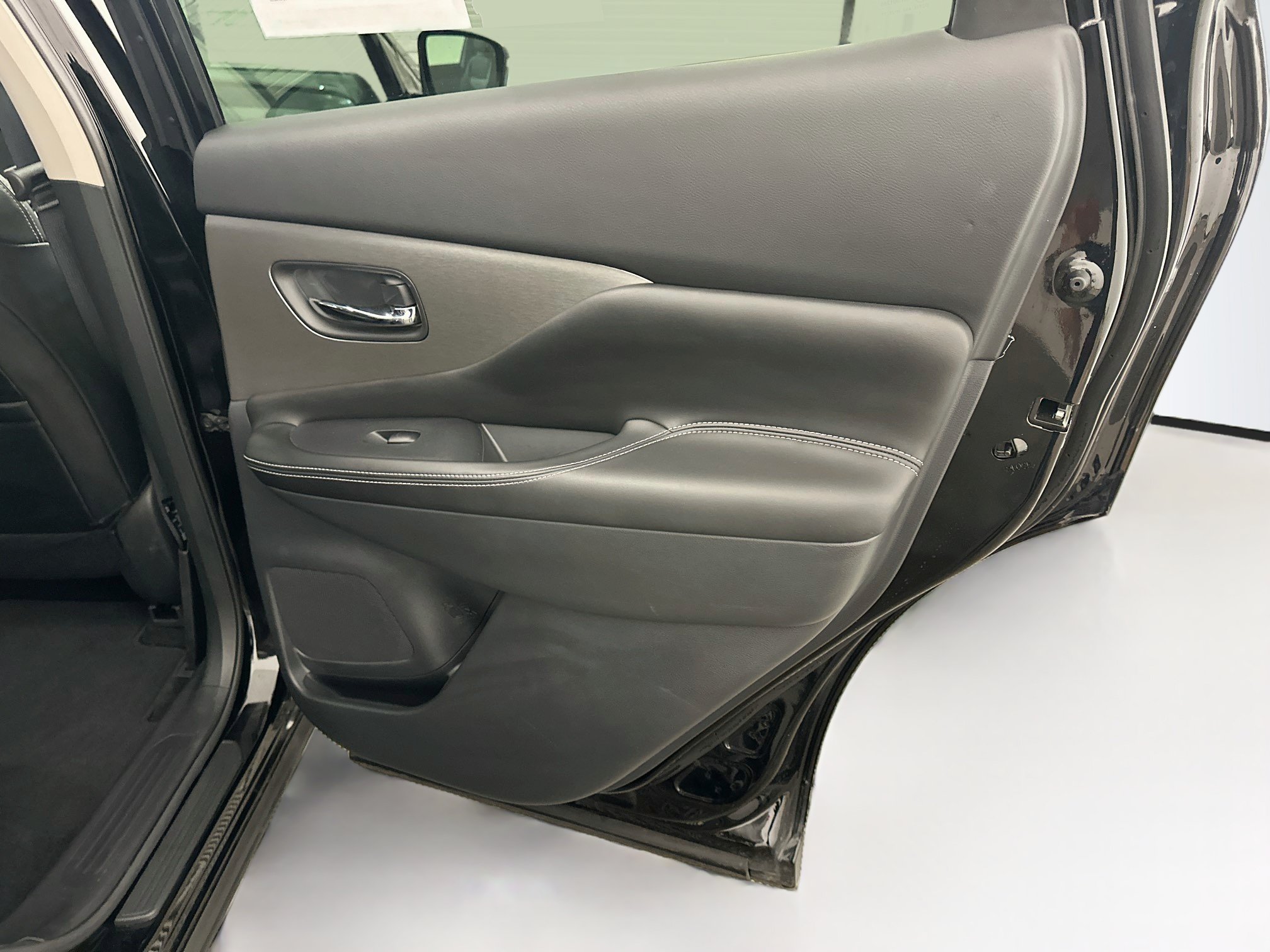 Used 2024 Nissan Murano SV AWD/4WD image 30