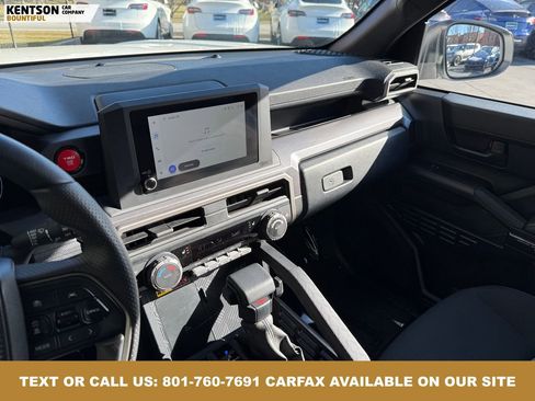 Used 2025 Toyota 4Runner TRD Off-Road image 18