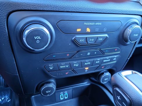 Used 2021 Ford Ranger XLT w/ Equipment Group 302A High image 27