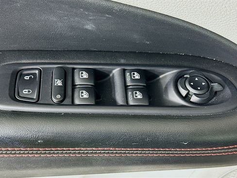 Used 2019 Jeep Compass Limited w/ Advanced Safety Group image 15