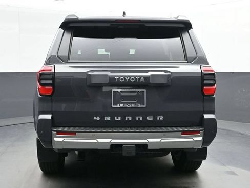 Used 2025 Toyota 4Runner Limited AWD/4WD image 7