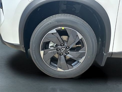 New 2026 Nissan Rogue SV w/ SV Premium Package image 3