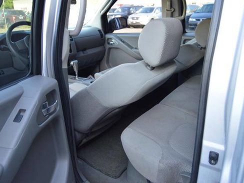 Used 2008 Nissan Frontier SE w/ SE Value Truck Pkg image 26