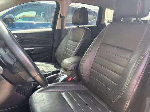 Used 2015 Ford Escape Titanium FWD image 8