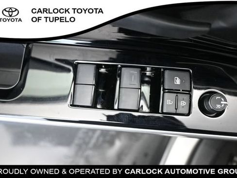 Used 2025 Toyota bZ4X FWD image 29