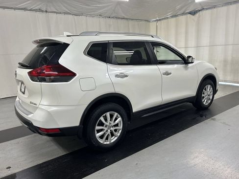Used 2018 Nissan Rogue SV AWD/4WD image 9