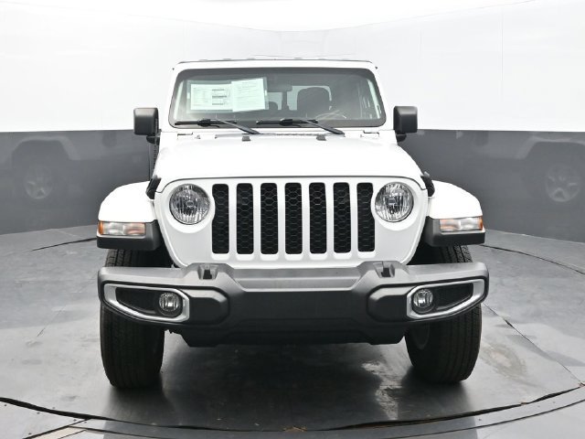 Used 2022 Jeep Gladiator Sport AWD/4WD image 8