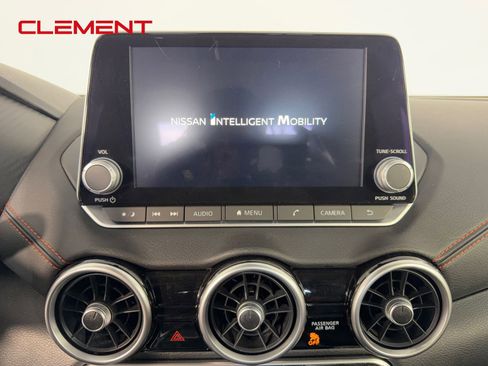 Used 2025 Nissan Sentra SR w/ SR Premium Package FWD image 22