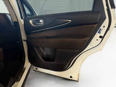 Used 2017 INFINITI QX60 Luxe w/ Premium Plus Package image 34