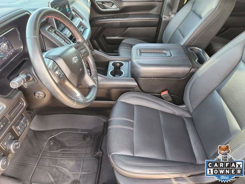 Used 2024 Chevrolet Suburban RST w/ Luxury Package image 17