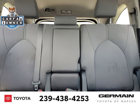 Used 2023 Toyota Highlander LE FWD image 31