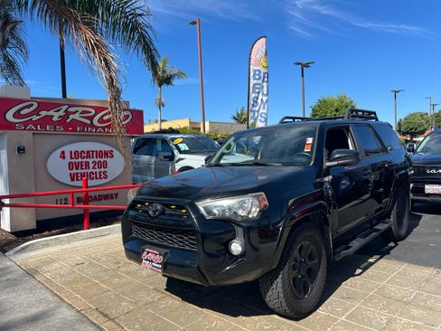 Used 2014 Toyota 4Runner SR5 RWD image 4