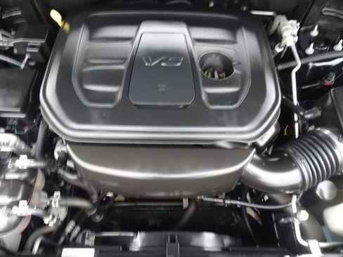 Used 2020 Jeep Grand Cherokee Altitude RWD image 13