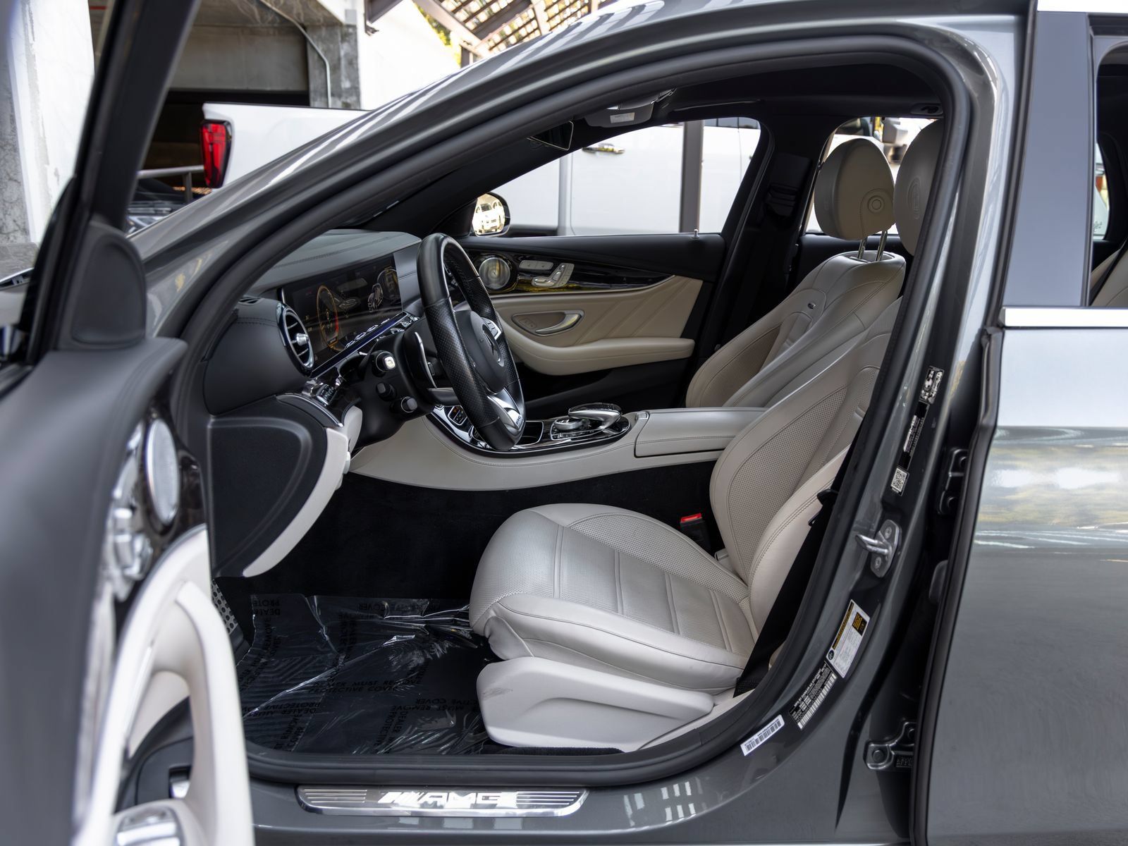 Used 2018 Mercedes-Benz E 63 AMG S image 27