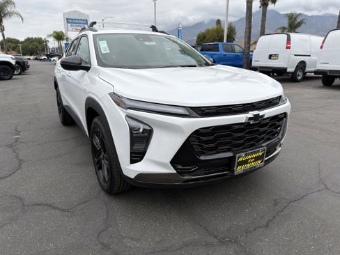 New 2026 Chevrolet Trax ACTIV w/ Driver Confidence Package image 2