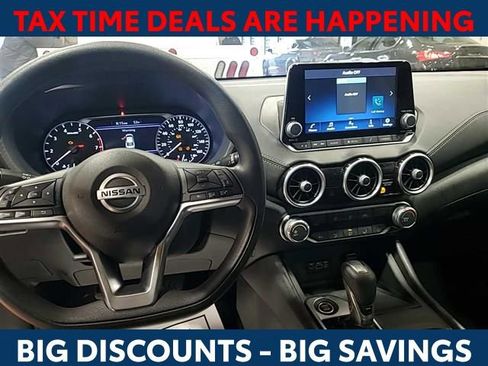 Used 2023 Nissan Sentra SV image 9