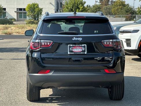 New 2026 Jeep Compass Latitude AWD/4WD image 5