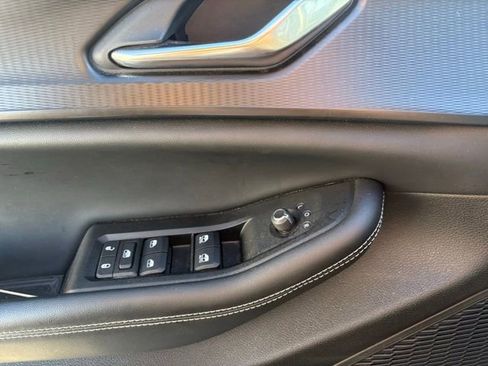 Used 2024 Jeep Grand Cherokee L Laredo image 10