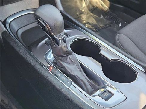 Used 2024 Chevrolet Malibu LT FWD image 19