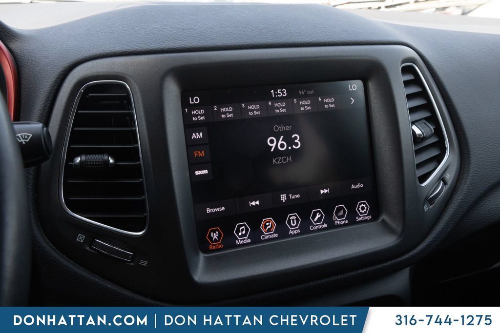 Used 2018 Jeep Compass Trailhawk w/ Cold Weather Group AWD/4WD image 10
