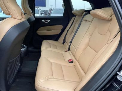 Used 2023 Volvo XC60 B5 Ultimate w/ Climate Package