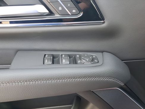 New 2026 GMC Yukon Denali w/ Sun & Power Step Package image 28