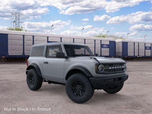 New 2026 Ford Bronco 2-Door AWD/4WD image 8