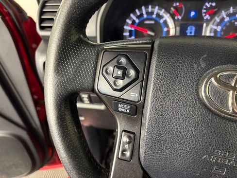 Used 2017 Toyota 4Runner TRD Off-Road Premium AWD/4WD image 22