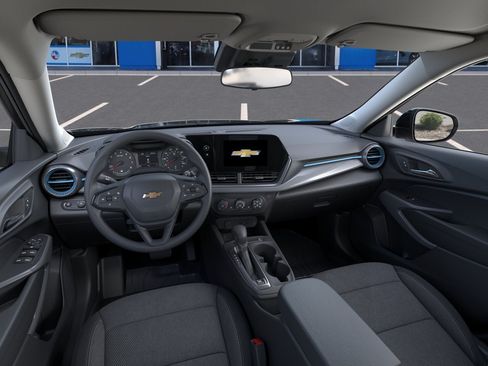New 2026 Chevrolet Trax LS w/ LS Convenience Package FWD image 39