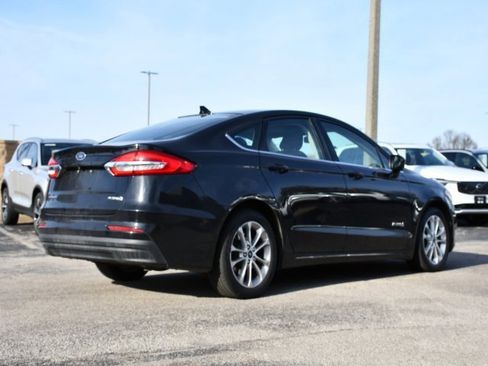 Used 2019 Ford Fusion SE image 7