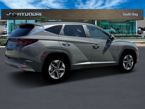 New 2026 Hyundai Tucson SEL FWD image 8
