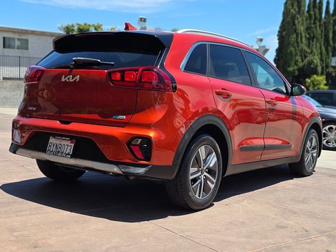 Used 2022 Kia Niro LXS FWD image 8