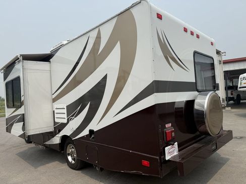 Used 2005 Ford E-350 and Econoline 350 Super Duty RWD image 22