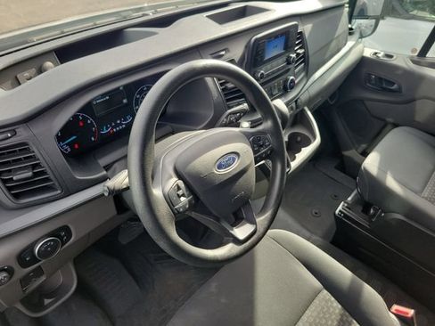 Certified 2025 Ford Transit 250 Low Roof w/ Exterior Upgrade Package RWD image 9