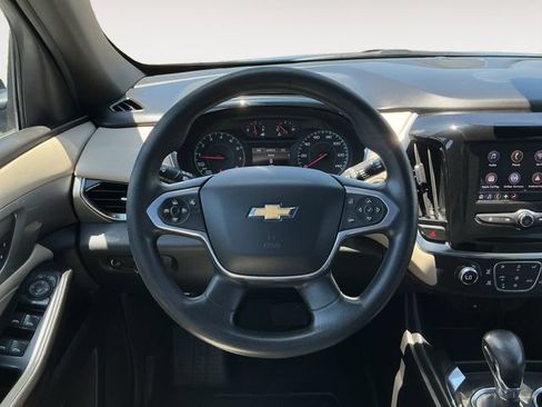 Certified 2022 Chevrolet Traverse LS w/ LPO, Floor Liner Package AWD/4WD image 9