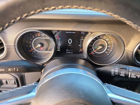 Used 2019 Jeep Wrangler Moab w/ Quick Order Package 24M Moab image 21