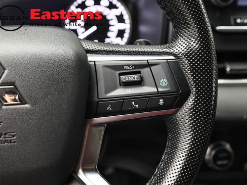 Used 2024 Mitsubishi Outlander AWD image 15