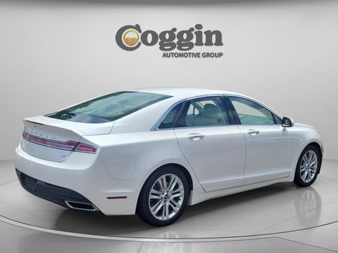 Used 2015 Lincoln MKZ w/ Equipment Group 102A Reserve FWD image 5