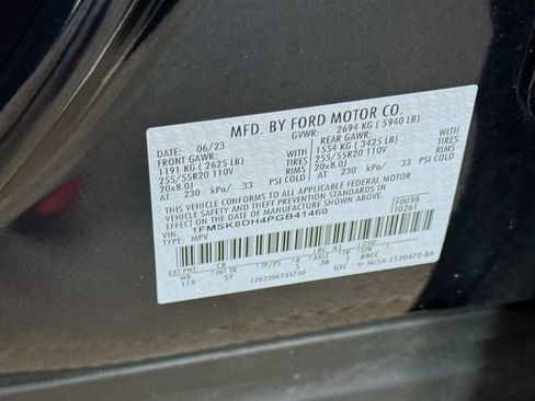 Used 2023 Ford Explorer XLT w/ Equipment Group 202A image 33