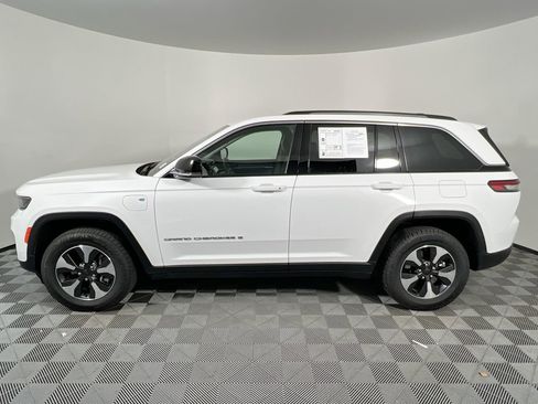 Used 2024 Jeep Grand Cherokee Limited 4xe image 6