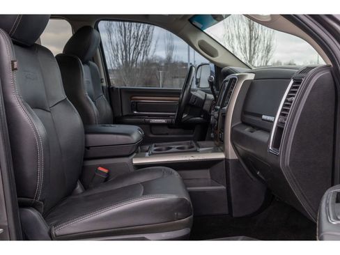 Used 2015 RAM 3500 Laramie image 11