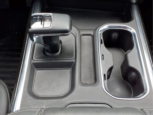 Used 2025 Chevrolet Silverado 1500 LTZ AWD/4WD image 17