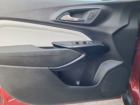 Used 2024 Chevrolet Trax LT w/ Driver Confidence Package image 12