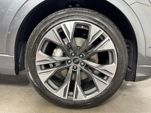 New 2026 Audi Q8 Premium Plus image 9