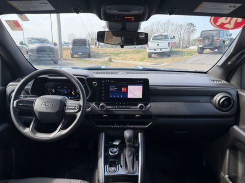 Used 2024 Chevrolet Colorado Trail Boss w/ Advanced Trailering Package image 39