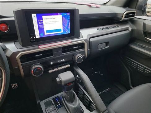 Used 2024 Toyota Tacoma TRD Sport image 21