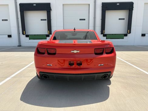 Used 2010 Chevrolet Camaro SS w/ RS Package RWD image 8