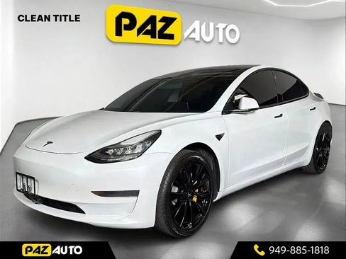 Used 2020 Tesla Model 3 Standard Range Plus RWD image 1